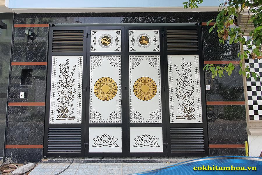 ​​​​​​​Chất liệu sơn của cổng sắt CNC