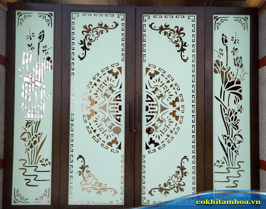 Mẫu cổng sắt CNC đẹp 4 cánh