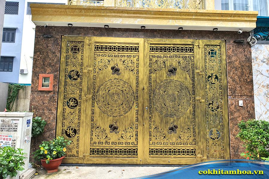 ​​​​​​​Cửa cổng sắt 2D 3D hiện đại