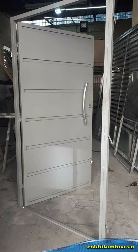 Cửa sắt 1 cánh thông phòng