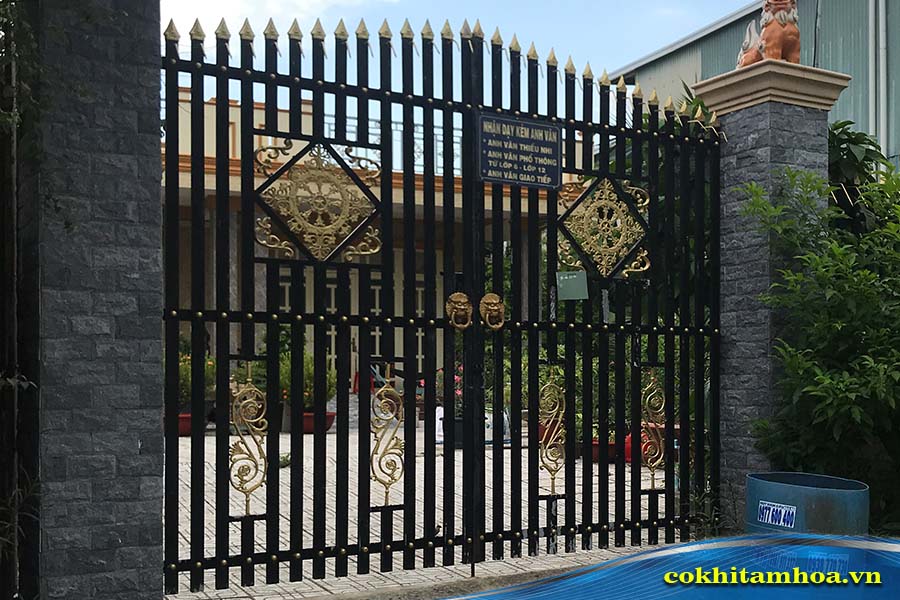 Mẫu cổng sắt hộp nghệ thuật