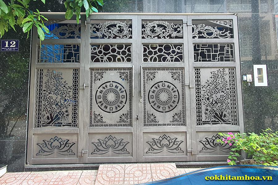 Cổng CNC 4 cánh tại Nhà Xinh đa dạng mẫu mã