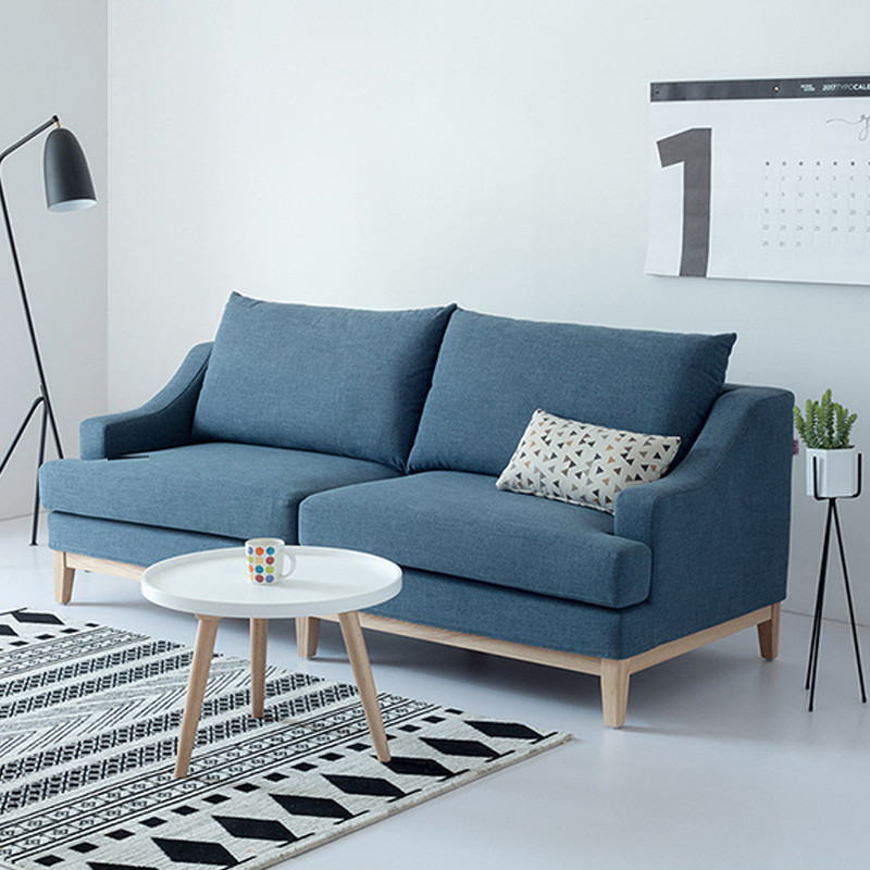 Mẫu ghế sofa Camelback với phần lưng uốn cong ấn tượng
