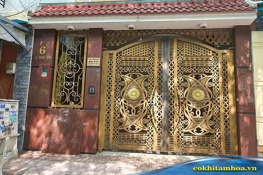 Mẫu cổng 2 cánh CNC có tính thẩm mỹ cao