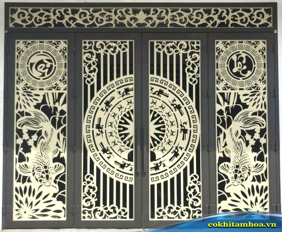 Mẫu cửa cổng cnc 4 cánh phong cách cổ điện